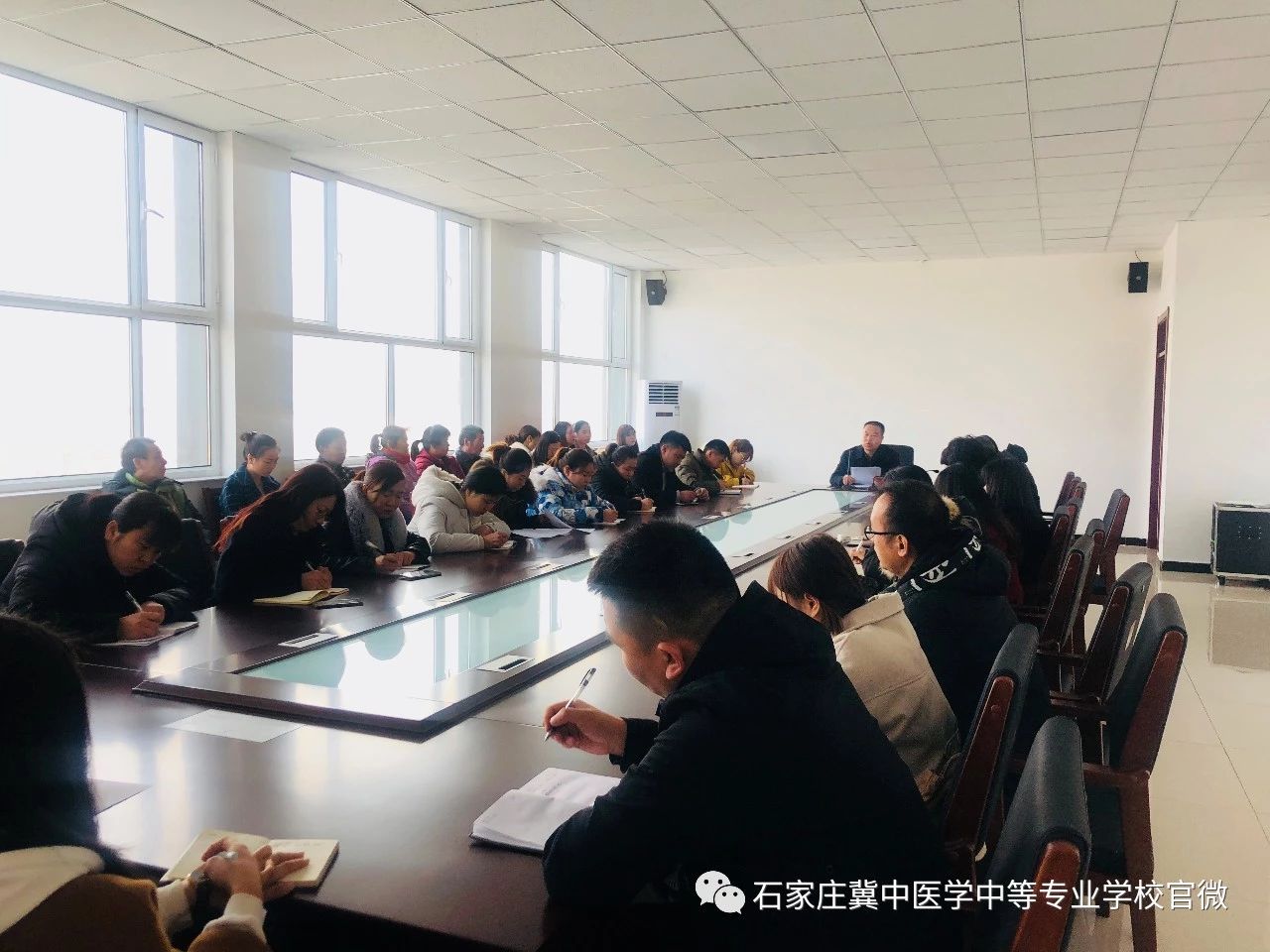新学期 新目标 新征程 冀中医学中专召开2019年首次全体教职工大会